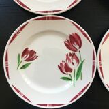 Set of 4 tulip-decorated plates