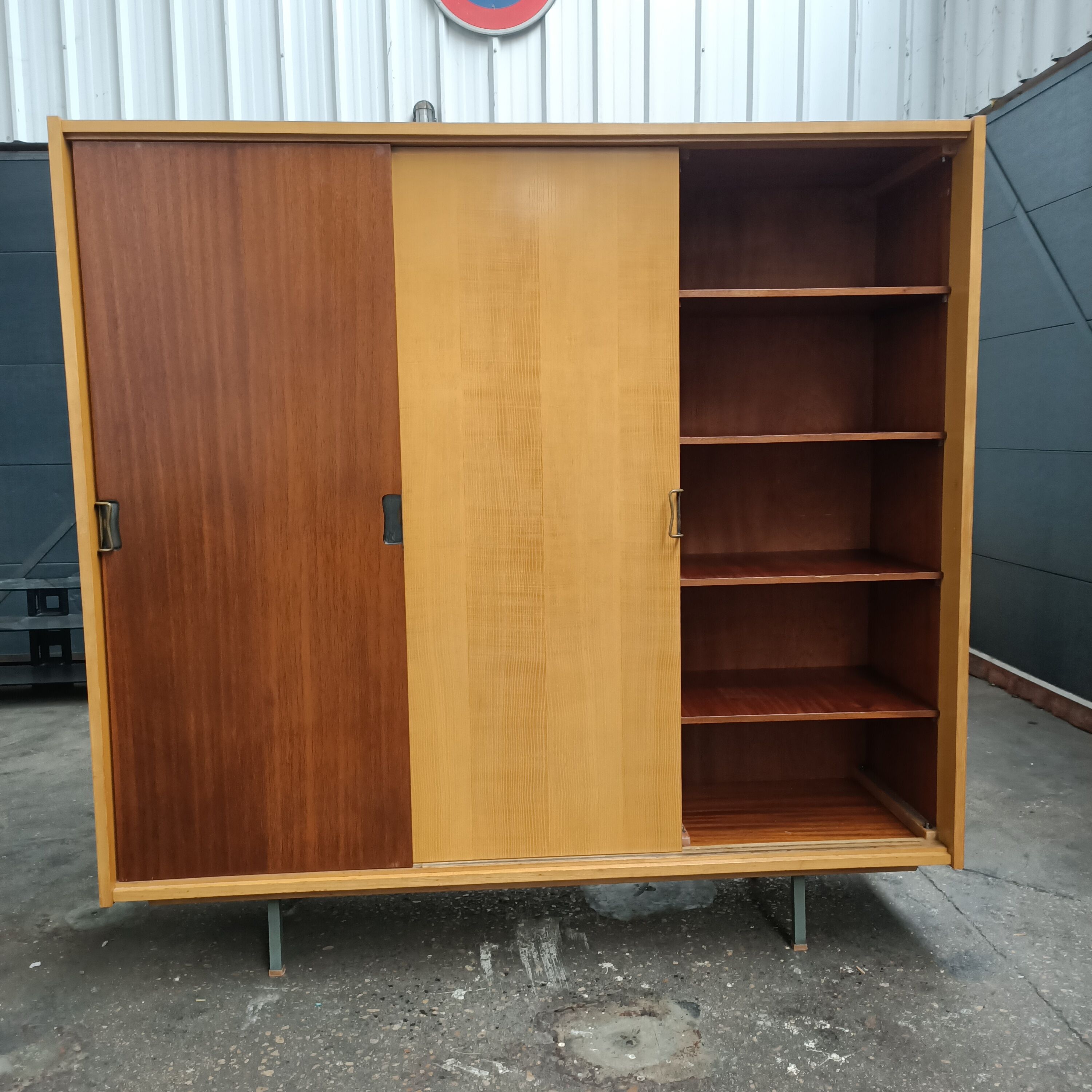 Vintage wardrobe 3 sliding doors
