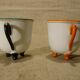 Set de 2 anciennes tasses tripode en porcelaine Amitié Souvenir XIX ème