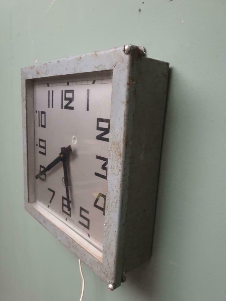 Horloge murale industrielle vintage Cotna Versailles