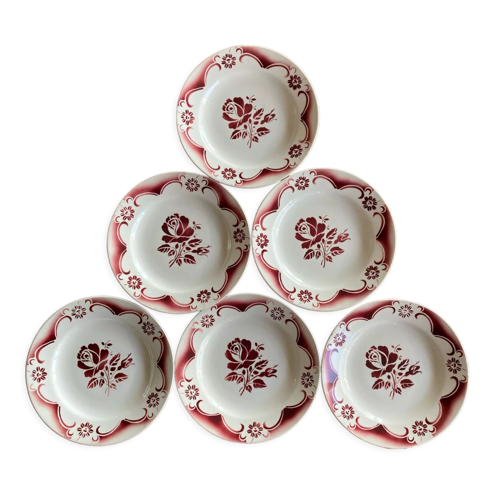 Pink plates iron earth amandinoise