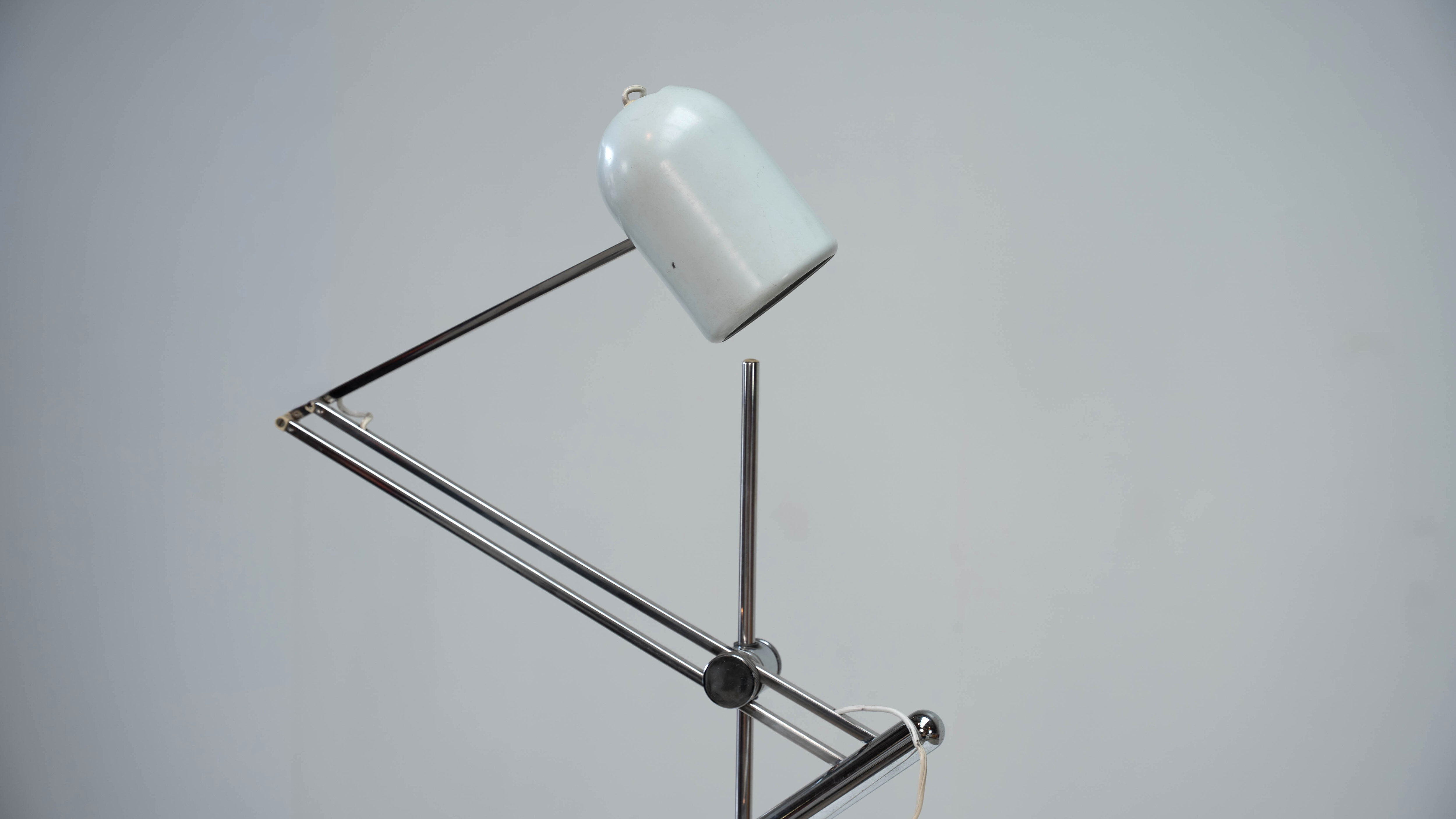 Sculptural Italian lamp by Reggiani
