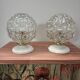 Paire d’appliques globes vintage en verre ciselé