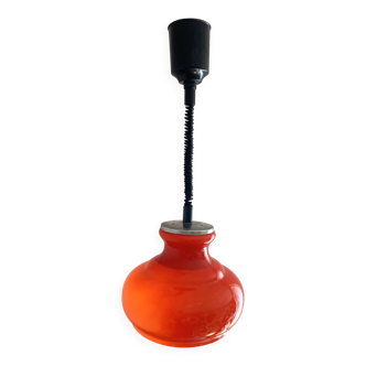 Suspension extensible en opaline et chrome, années 70