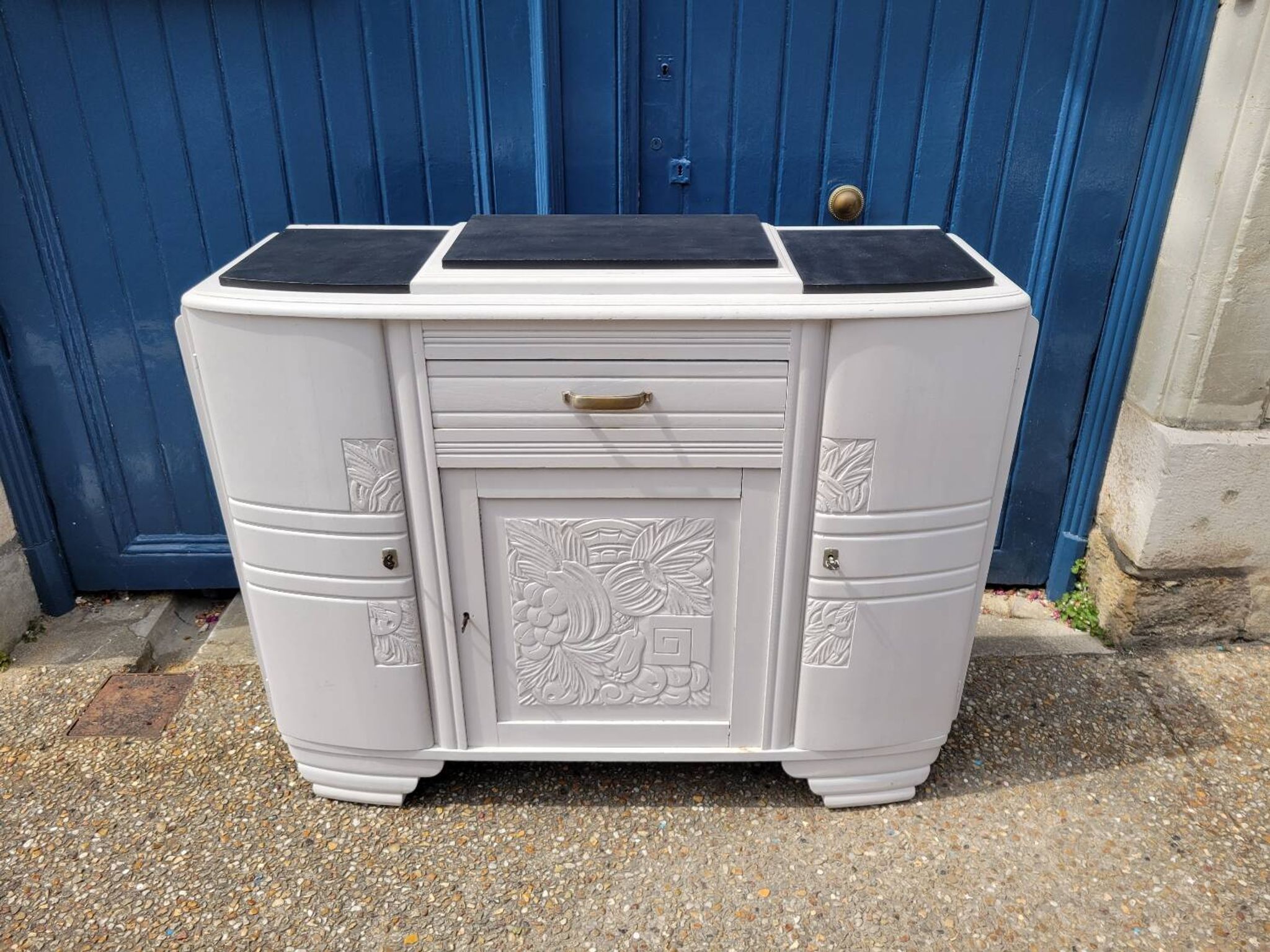 1930 Art Deco sideboard with floral motifs and marble top