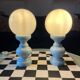 Lampe en bois italienne tournée et opaline années 1970