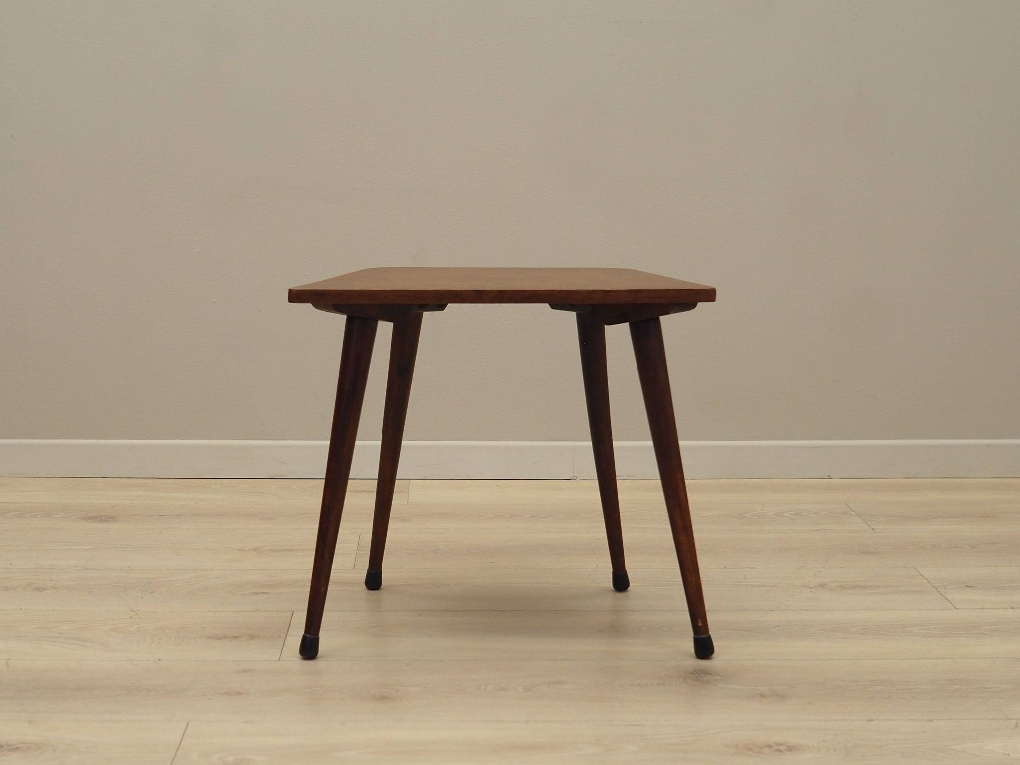 Tabouret en teck, design danois, années 1970, production : Danemark