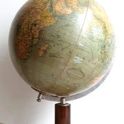 Art Deco Globe Illuminating Glass by Columbus Verlag, Germany Vintage 1930s