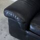 Canapé vintage Roche Bobois – modèle Soleil Noir – cuir noir patiné – 3 places