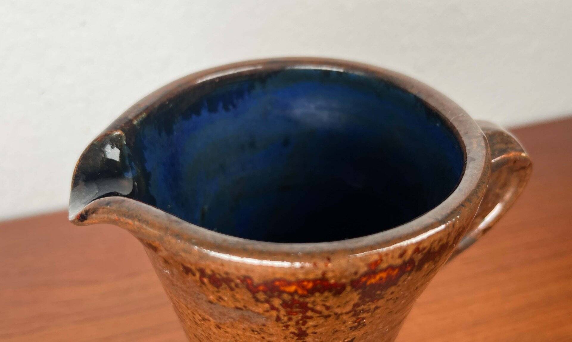 Ceramic vase carafe from a German studio from the mid-century by Till Sudeck, 1960s.