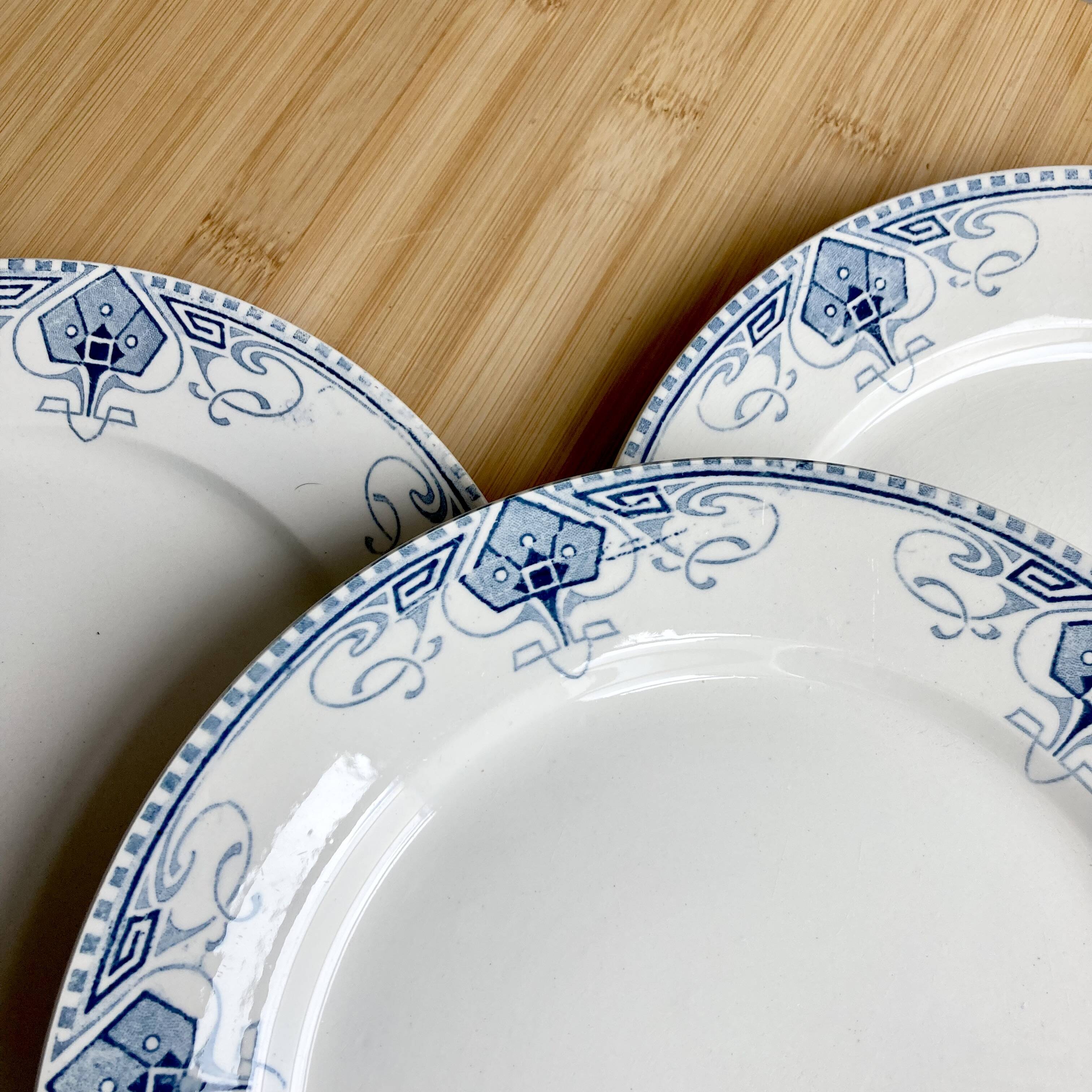 3 Terre de fer plates / U&C Sarreguemines "Germaine"