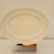 Oval dish Faïencerie de Gien "Rocaille" collection