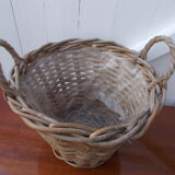 Wicker pot cover with handles
