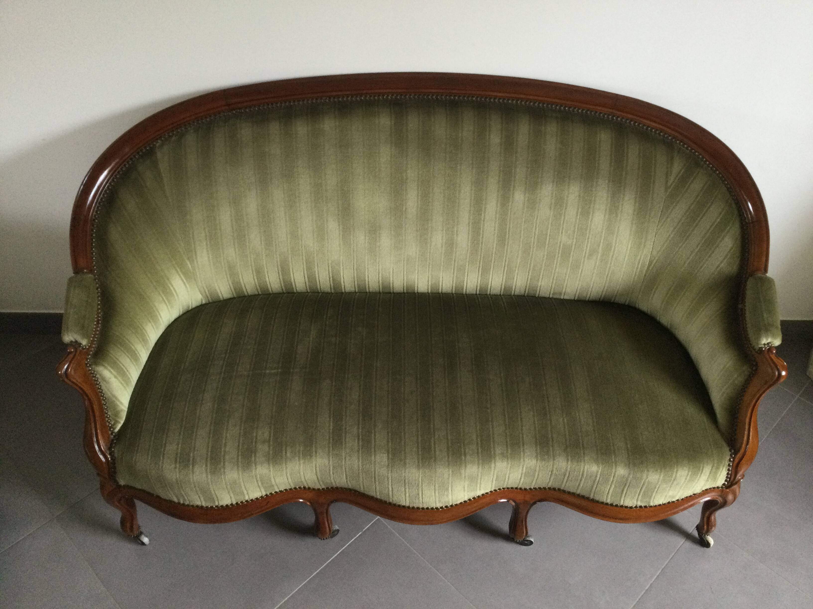 Napoleon III Mahogany Sofa