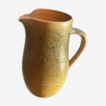 Sandstone pitcher