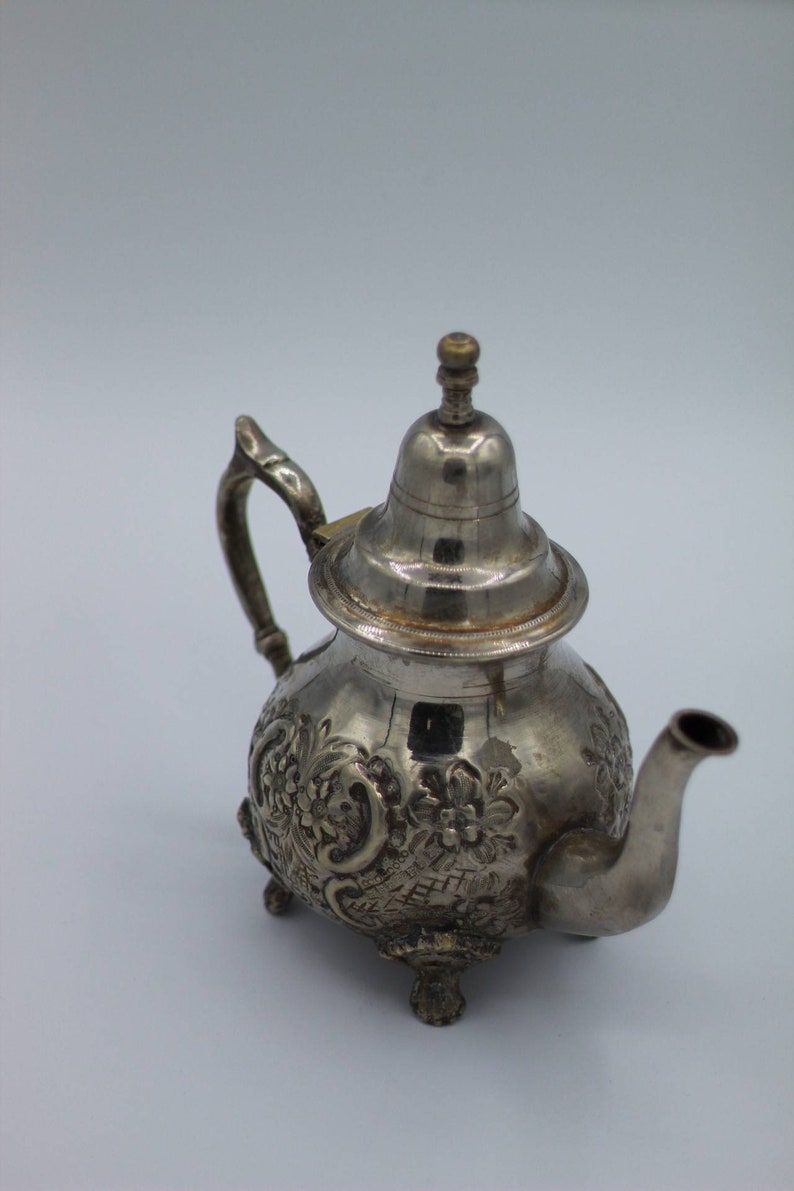 Vintage arabic high quality Authentic handmade nickelplated moroccan copper teapot pewter, arabic oriental design