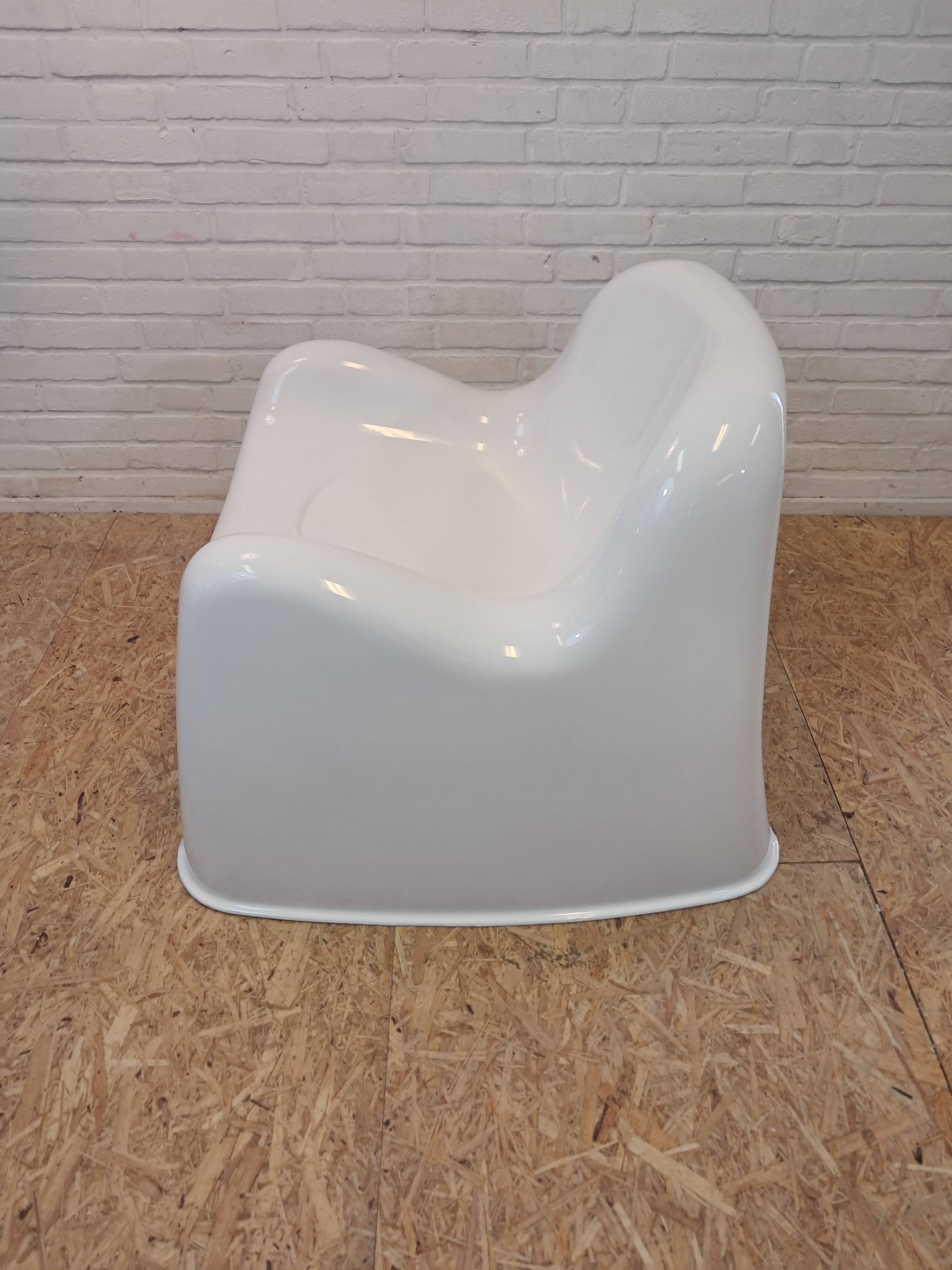 Toga Chair, Sergio Mazza