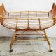 Berceau en rotin vintage