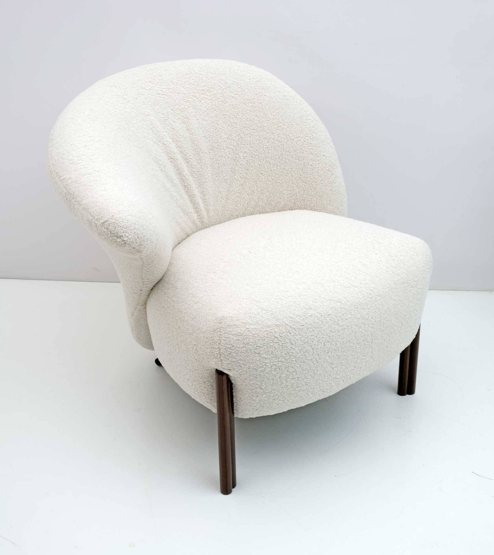 Post-Modern Italian Design Bouclè Armchair, 1980s