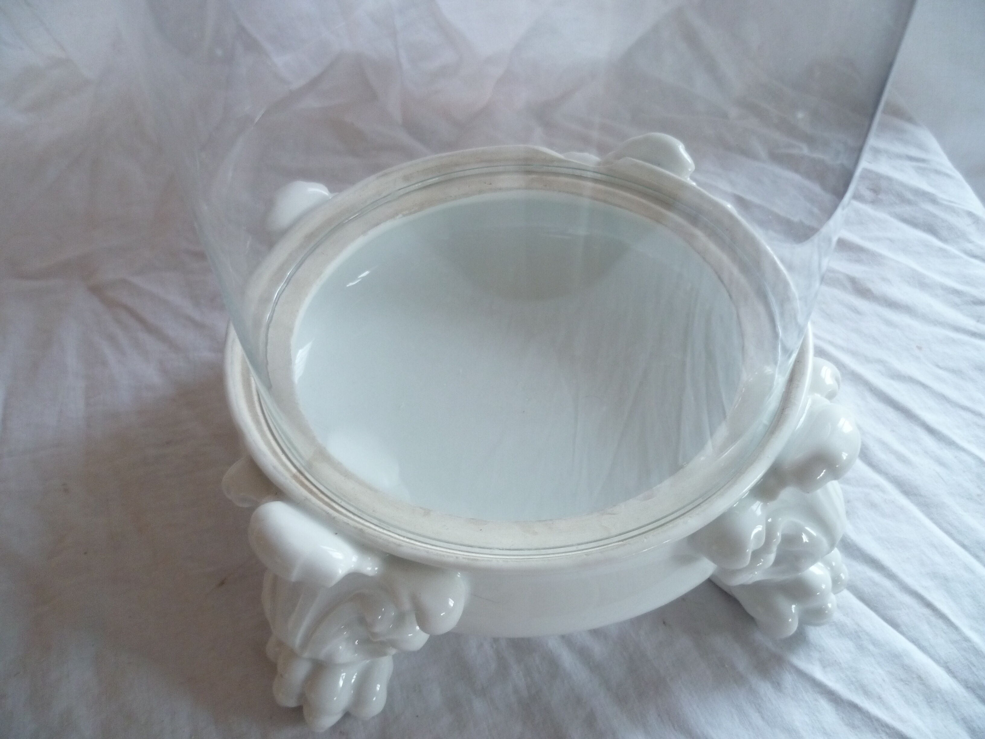 Glass deco globe and base legs of white ceramic lion j.p.l paris