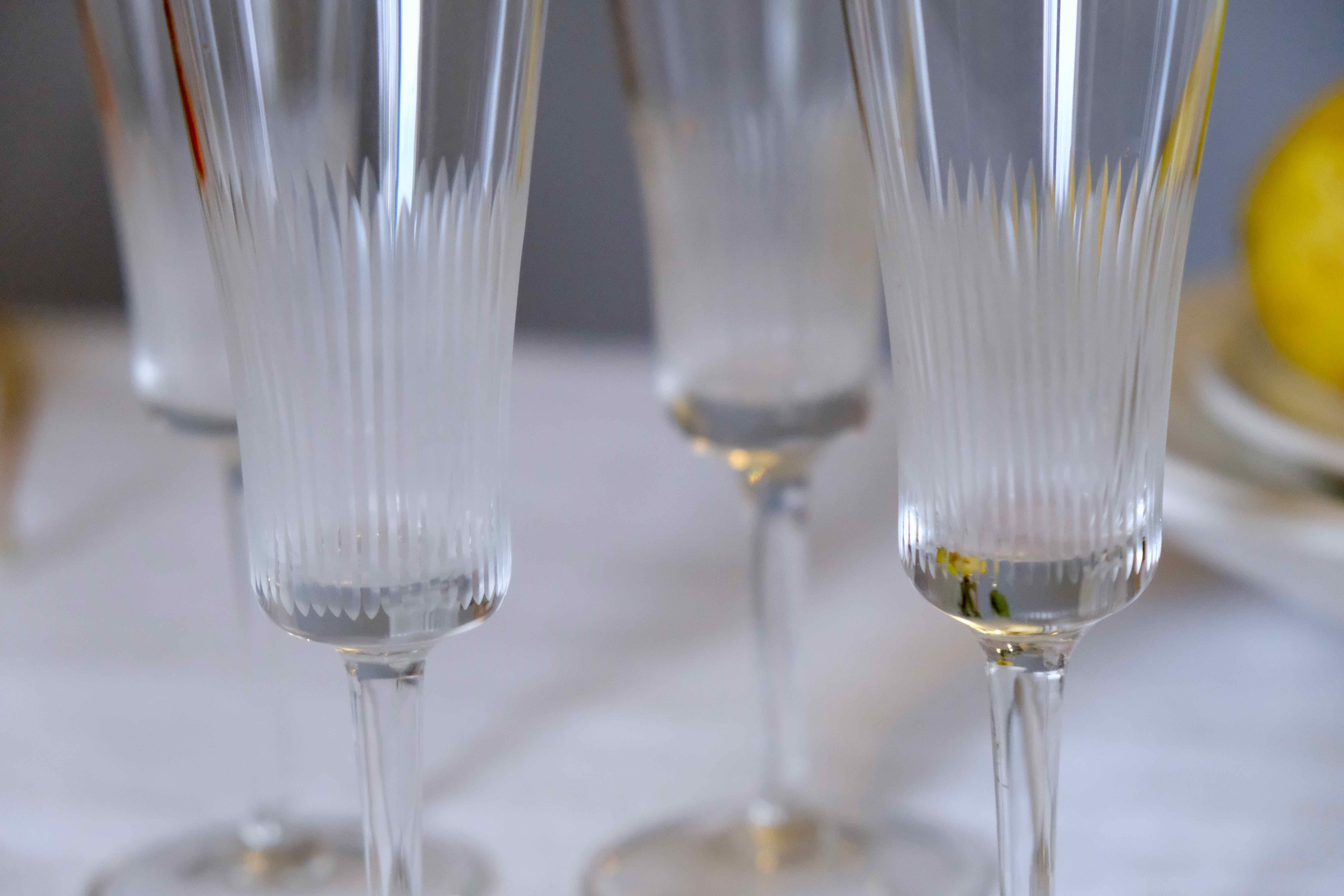 Series of 5 in fine old Crystal champagne flutes, blown mouth of the time napoleon