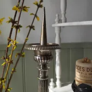 Ancien pique-cierge d'église en métal argenté