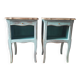 Paire de tables de chevet patinées