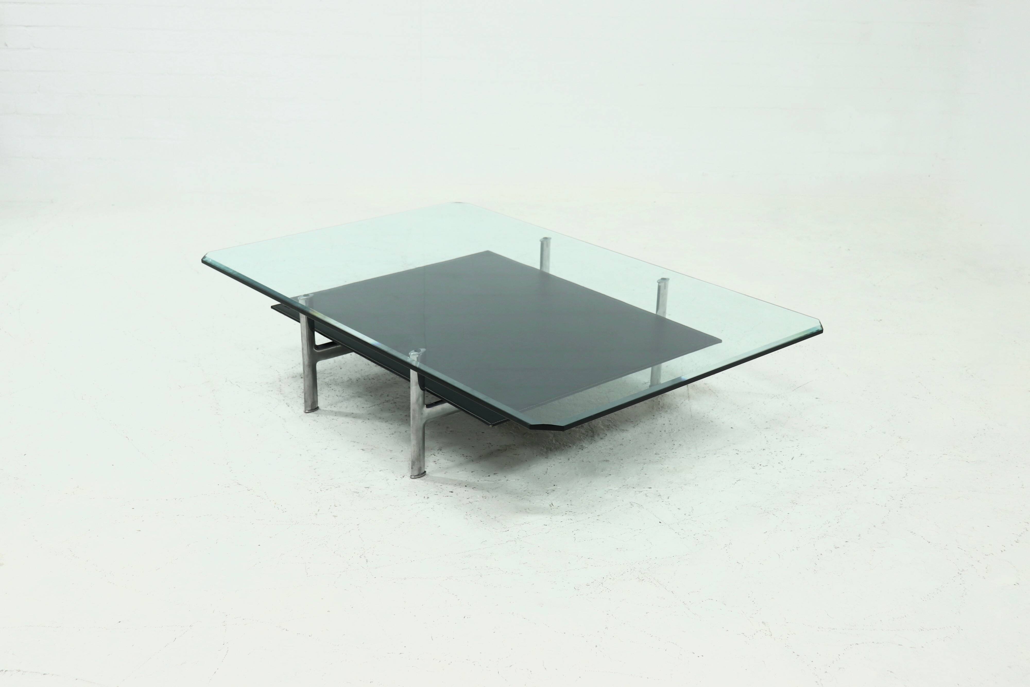 Coffee Table Diesis by Antonio Citterio & Paolo Nava for B&B Italia 1980s