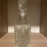 Carafe en verre ciselé