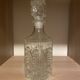 Carafe en verre ciselé