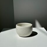 Trio of white ceramic cups D9cm