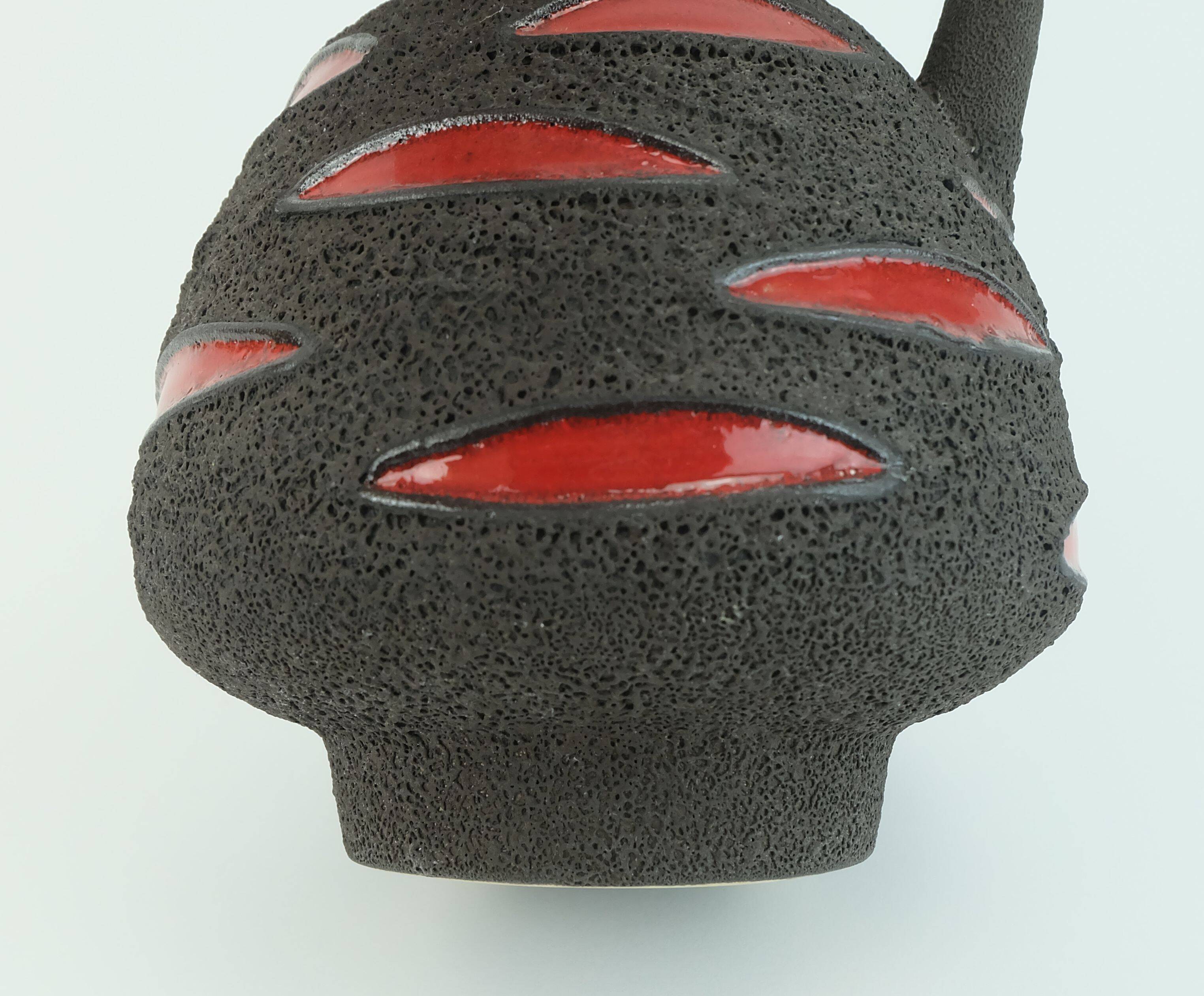 Fat lava vase schlossberg cer. 1970s brown with glossy red pattern no.64-25