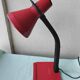 Lampe de bureau rouge