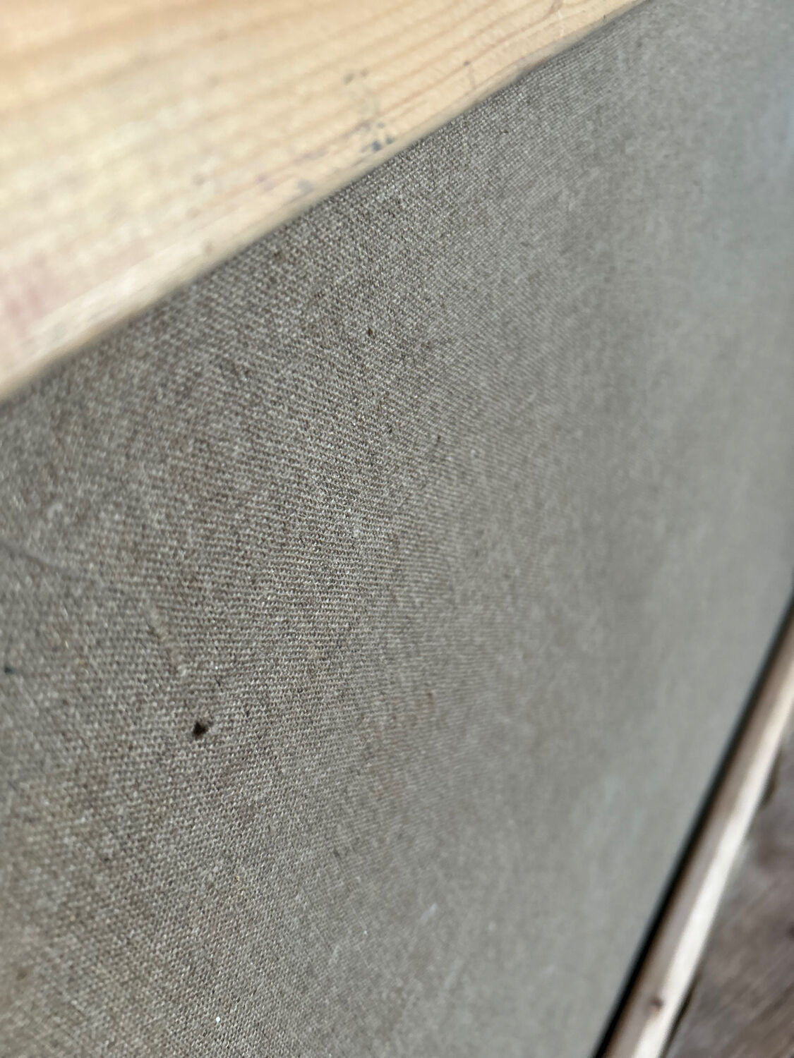 Vintage painting of the Tour de Paris in oil.