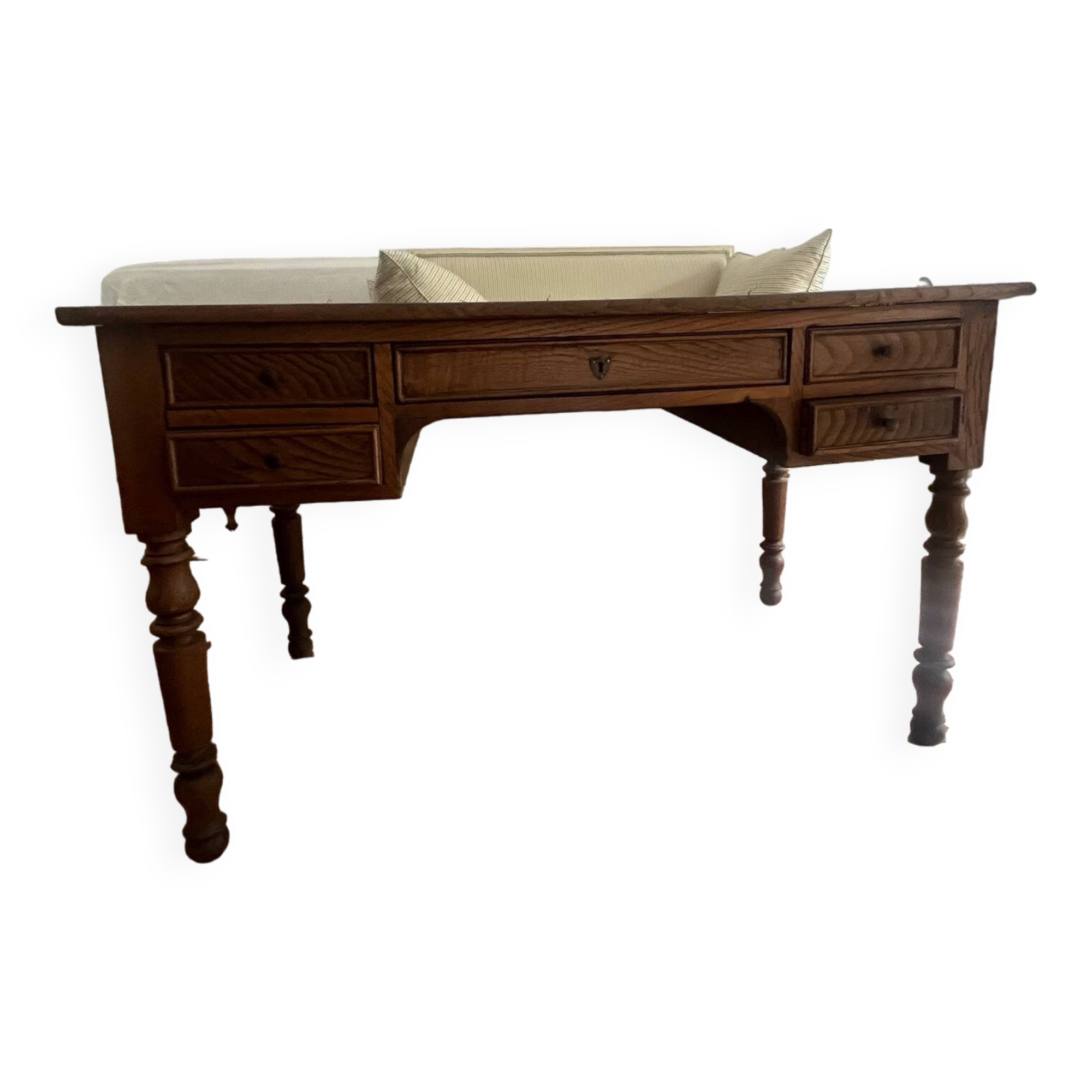 Desk with turned legs