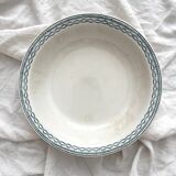 Hollow ironstone dish model 4014 Saint Amand