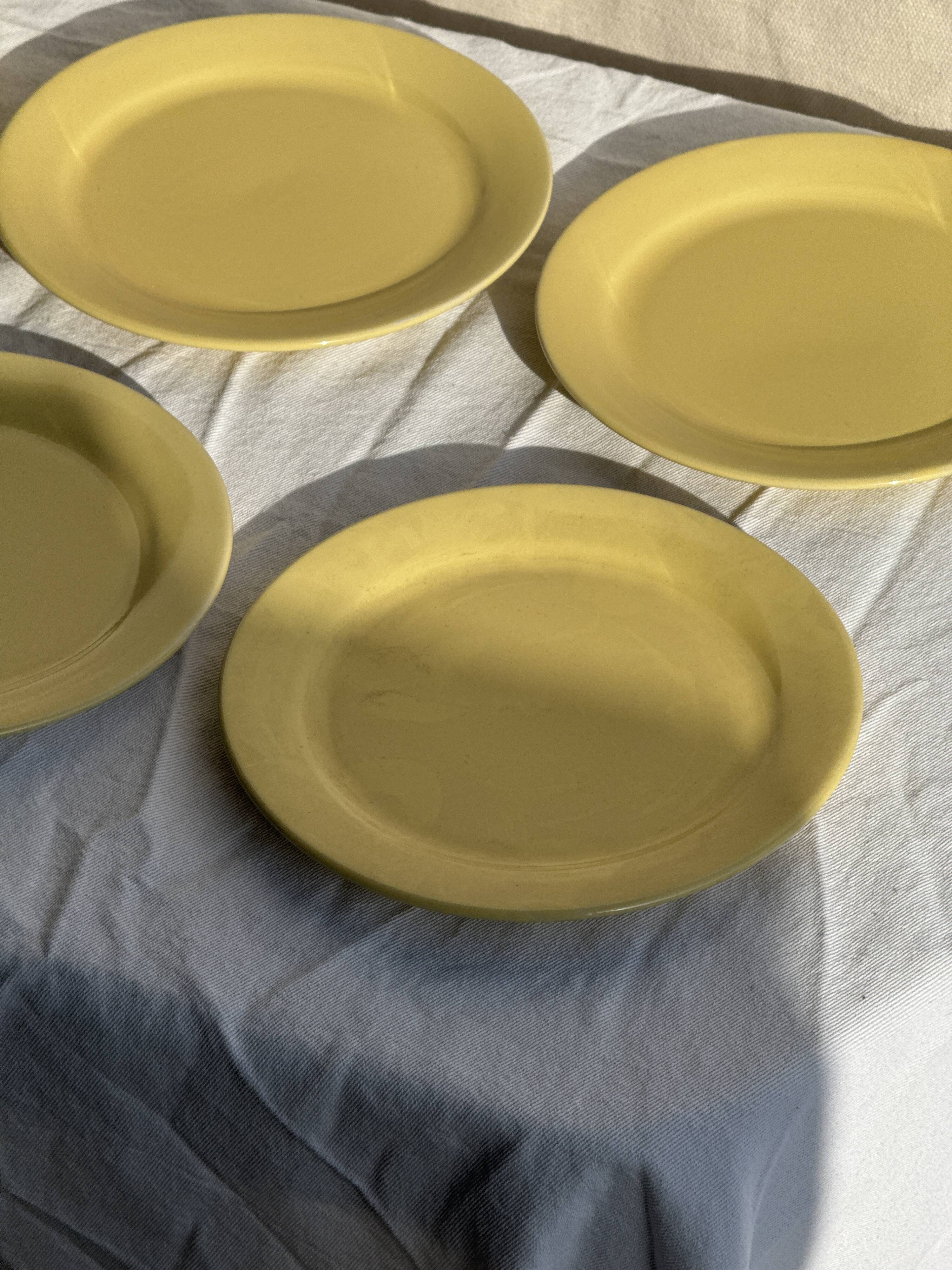 Set of 6 modern yellow dessert plates D19