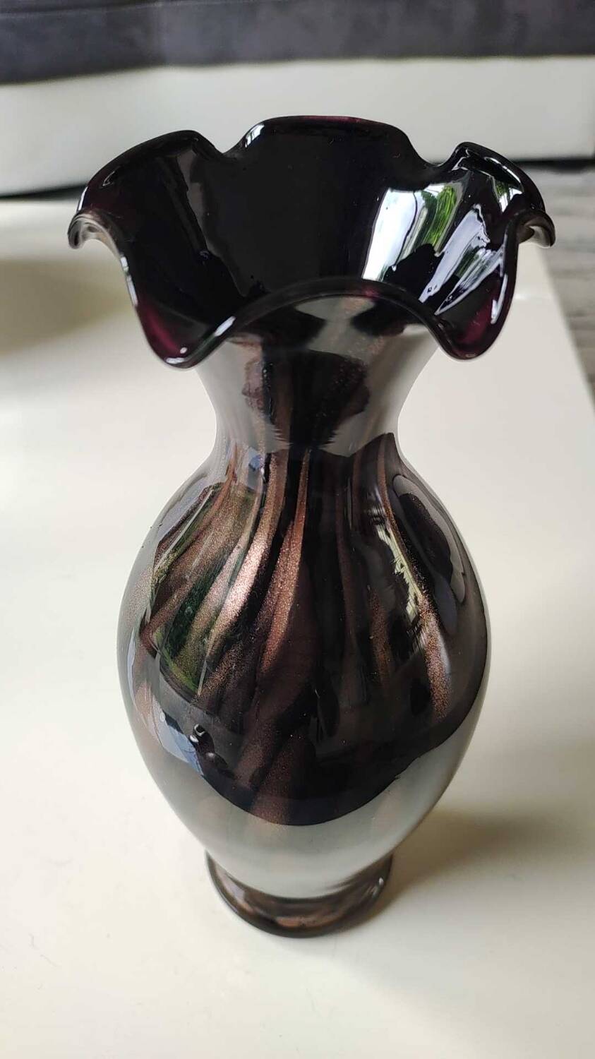 Corolle design vase in blown Murano art glass/Designer V. Nason. 70s. High 25 cm