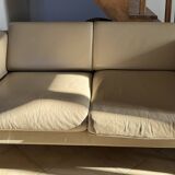 Canapé  2 places cuir Forum 11 de Robin Day  pour Habitat 2010