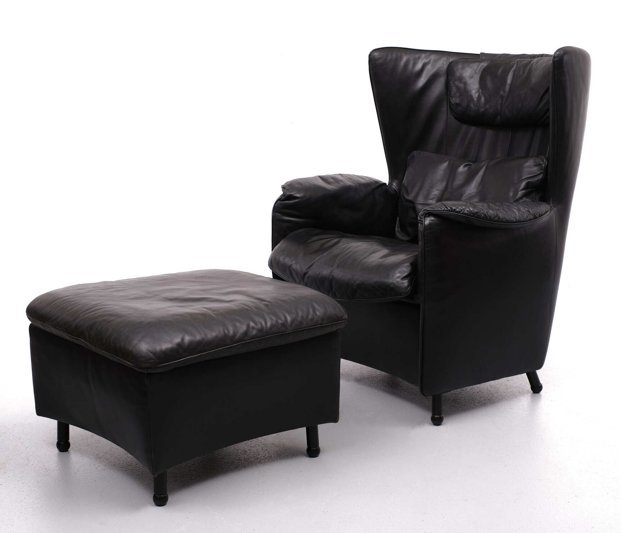 De Sede DS 23 Lounge Wing Chair and Ottoman, 1980s