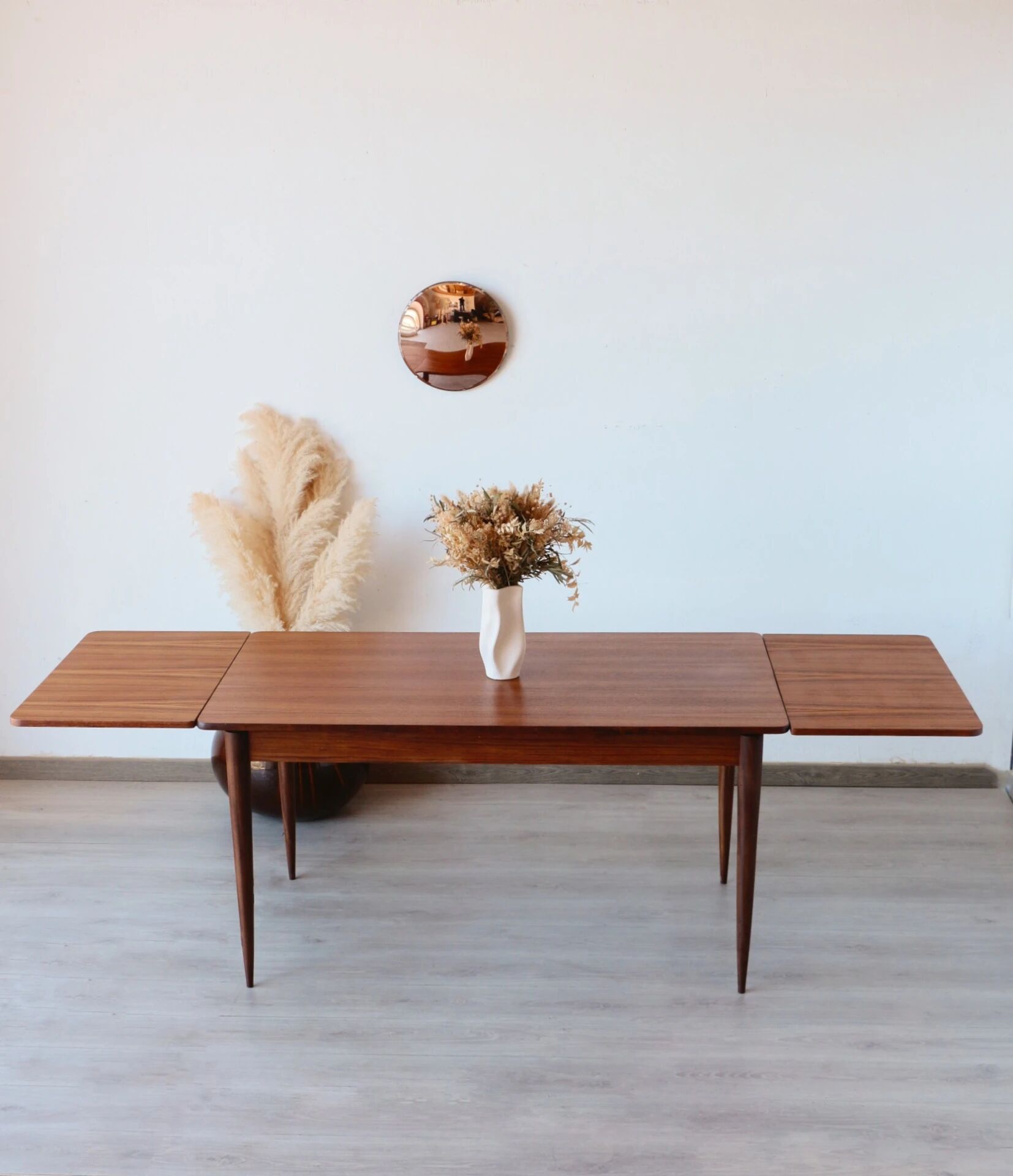 Vintage teak dining table – extendable Scandinavian design
