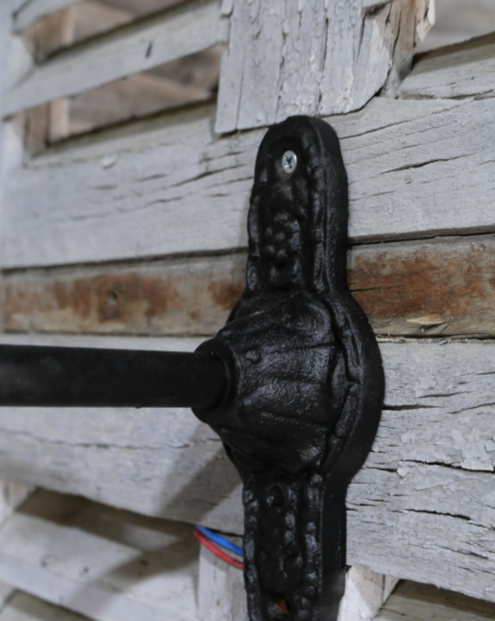 Black gooseneck courtyard wall lamp