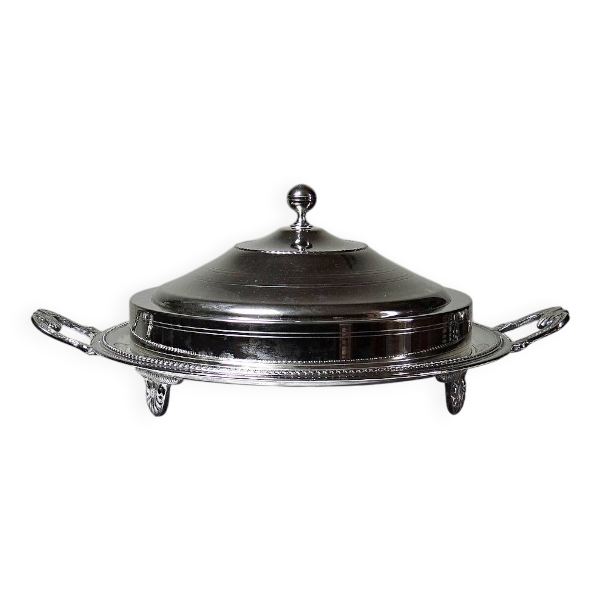 Rare vintage oriental covered serving dish in silver-plated metal, mid-20th century.
