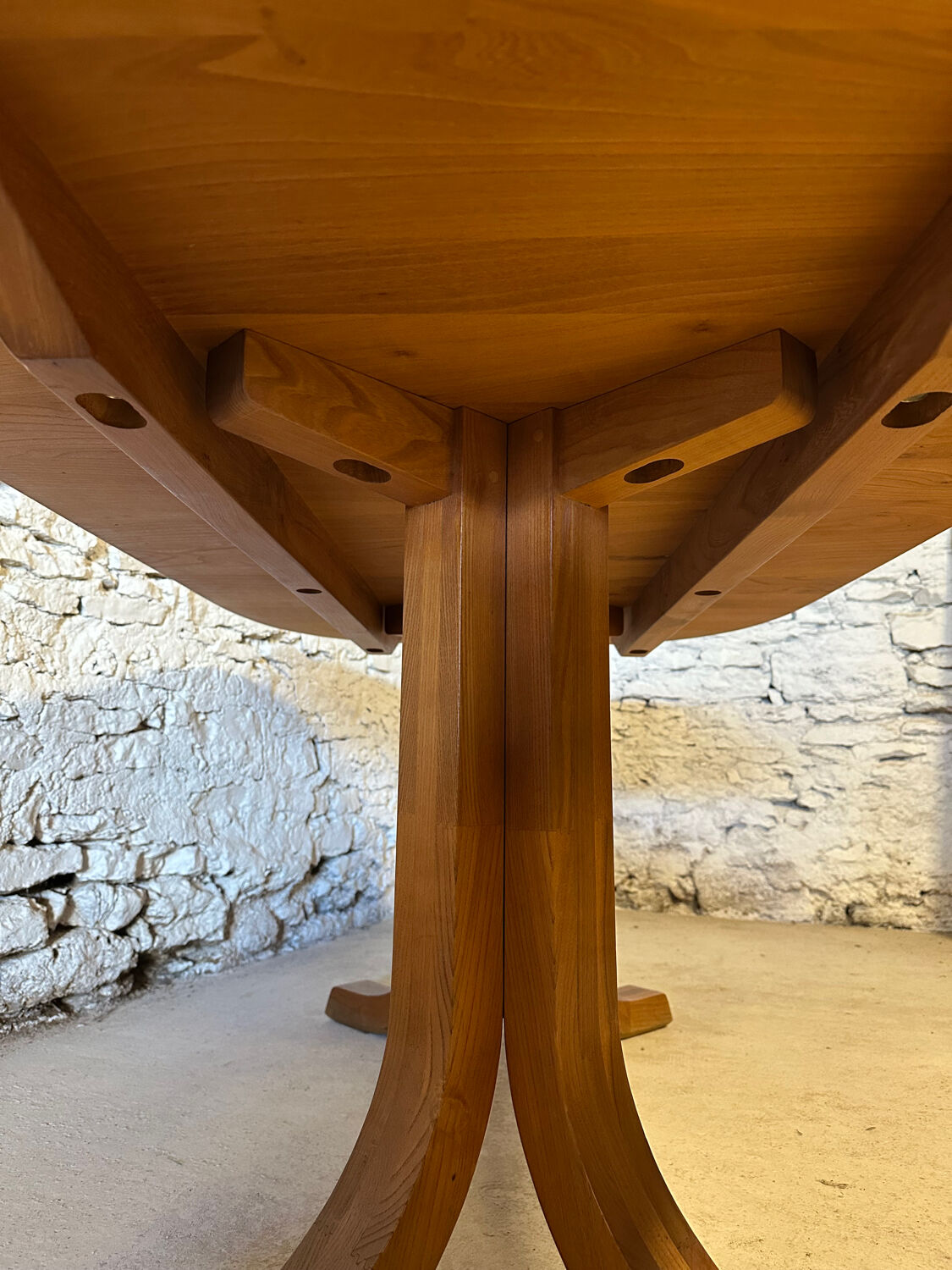 T40 dining table by Pierre Chapo