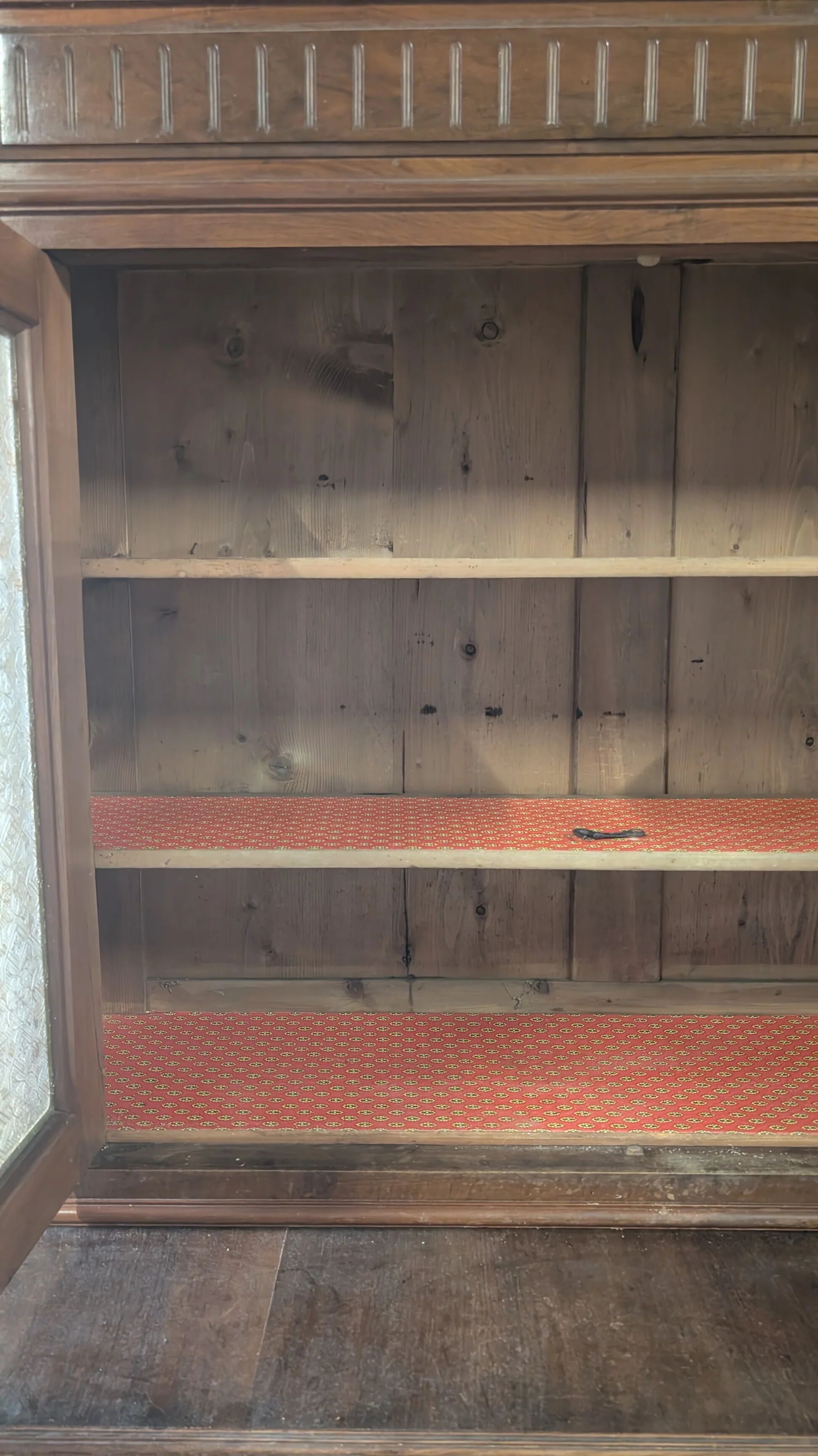 Solid wood display cabinet