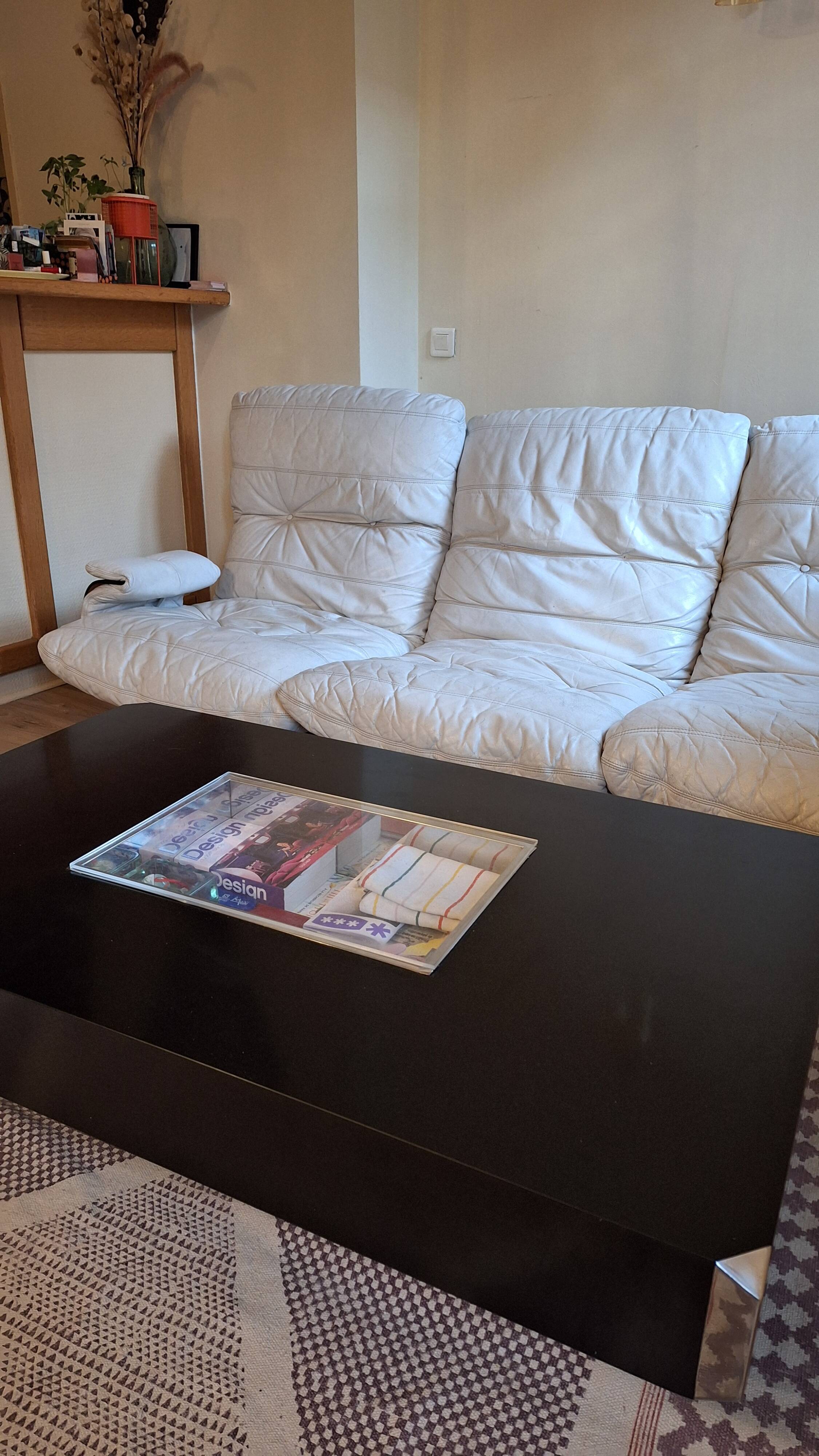 Canapé Ligne Roset Marsala – Michel Ducaroy – plexiglas fumé – vintage