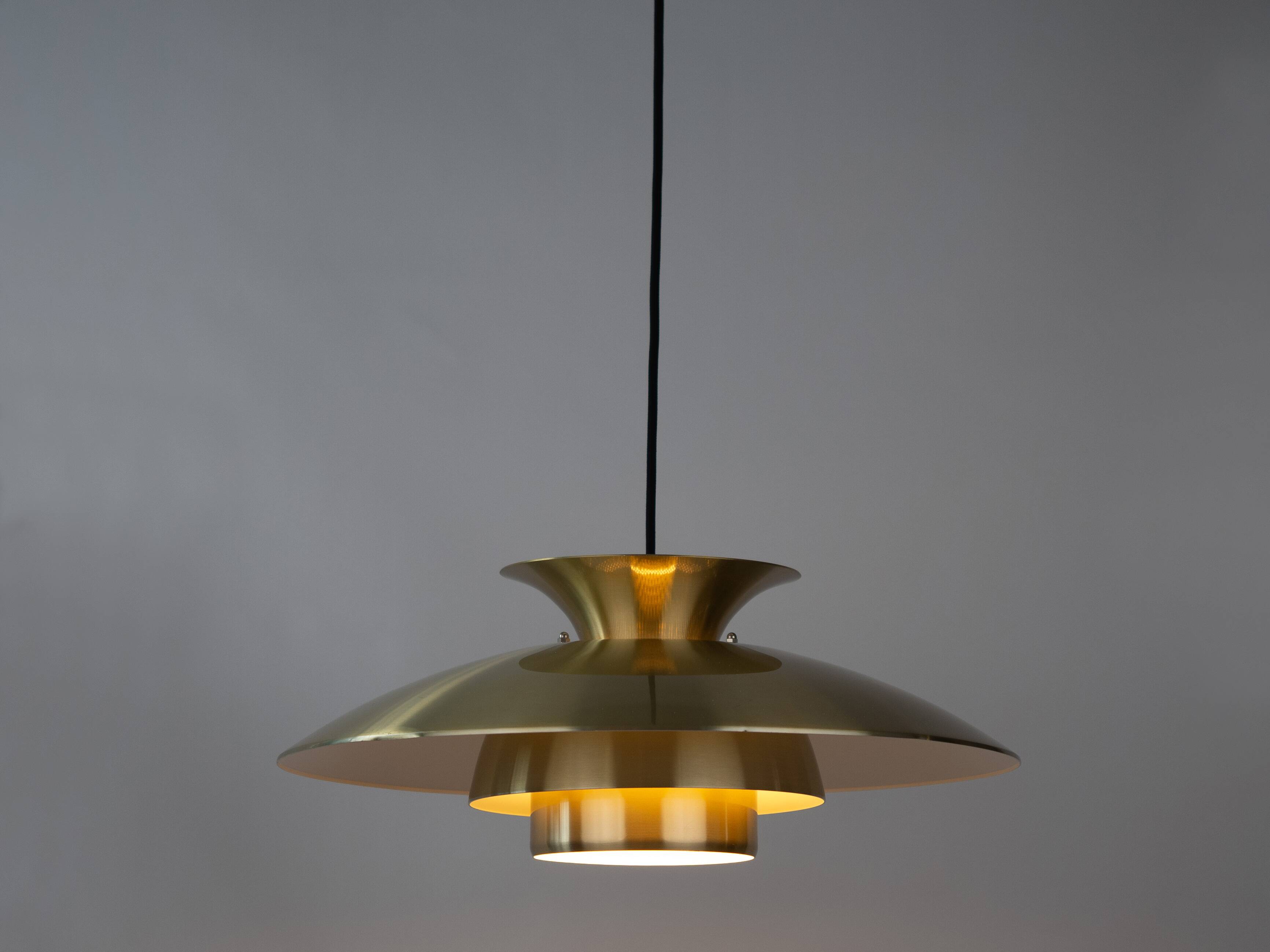 Suspension vintage danoise des années 1980