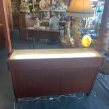 Bar en bois fruitier