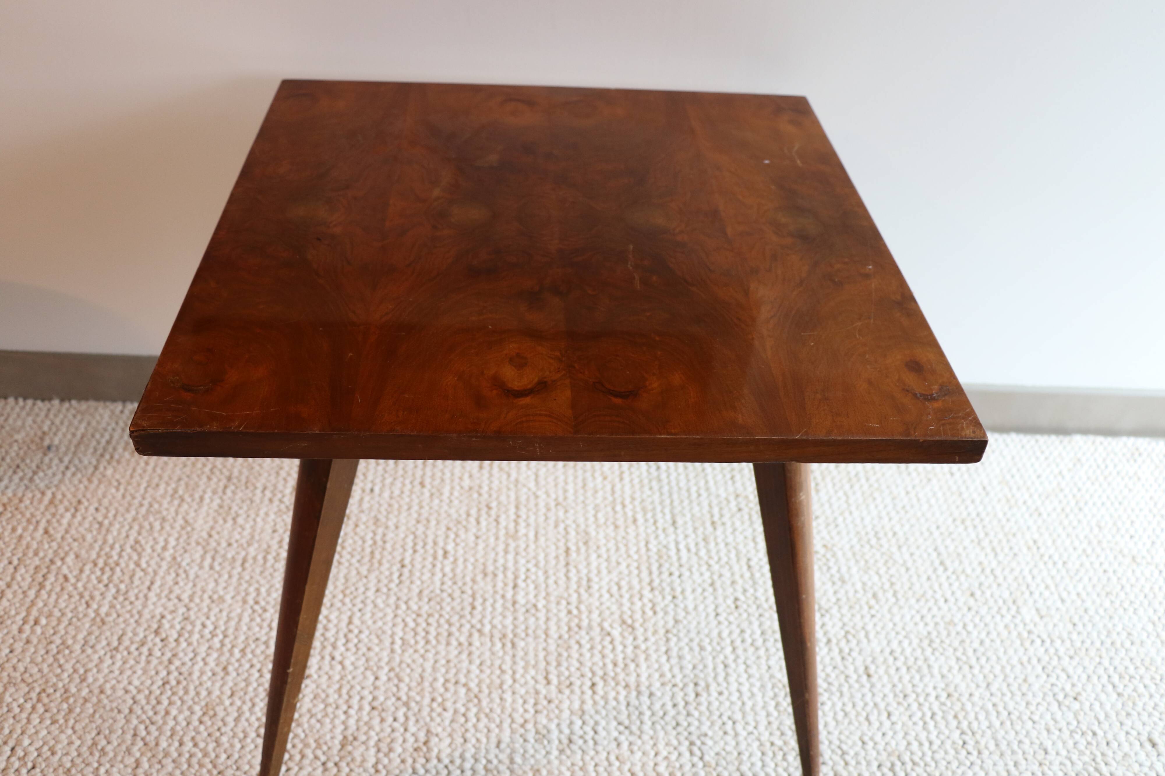 Table basse en bois laqué vintage
