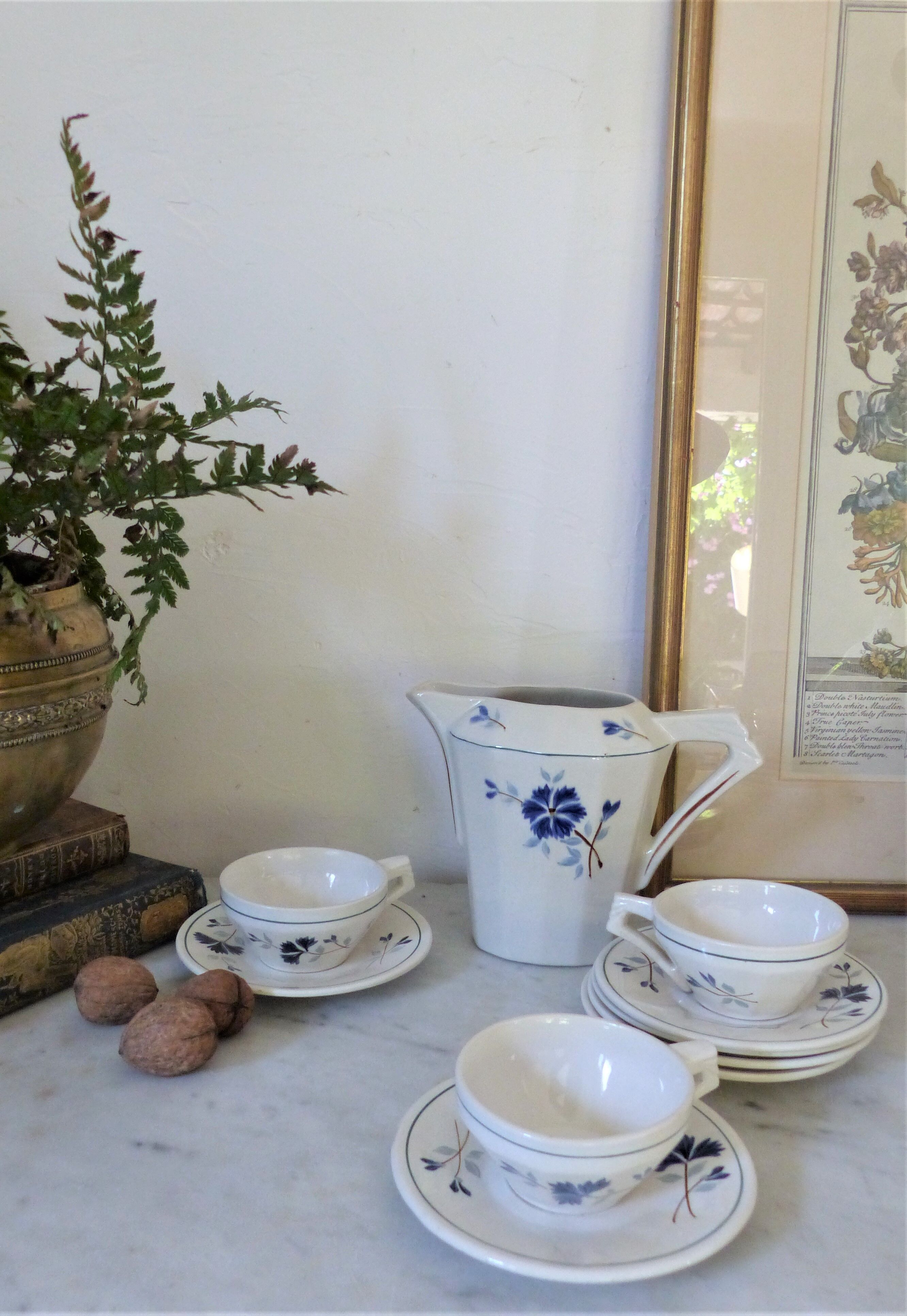 Dix tasses à café St Amand